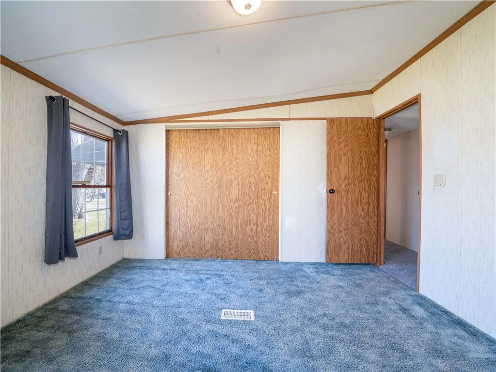 34 Harper Parkway, Avon, New York 14414, Avon, New York 14414, 3 Bedrooms Bedrooms, 6 Rooms Rooms,2 BathroomsBathrooms,Residential,Closed,34 Harper Parkway, Avon, New York 14414,R1596204
