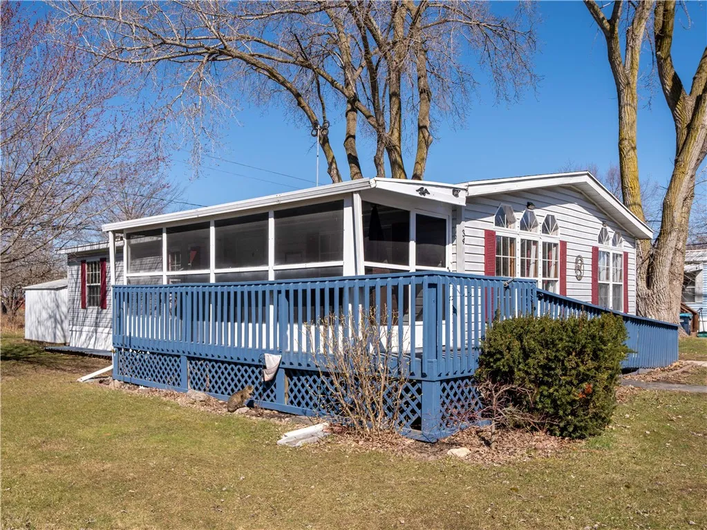 34 Harper Parkway, Avon, New York 14414, Avon, New York 14414, 3 Bedrooms Bedrooms, 6 Rooms Rooms,2 BathroomsBathrooms,Residential,Closed,34 Harper Parkway, Avon, New York 14414,R1596204