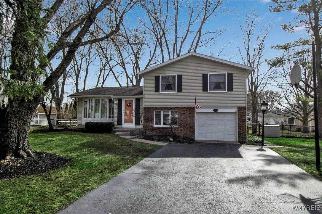 5295 Powers Road, Orchard Park, New York 14127, Orchard Park, New York 14127, 3 Bedrooms Bedrooms, 8 Rooms Rooms,2 BathroomsBathrooms,Residential,Closed,5295 Powers Road, Orchard Park, New York 14127,0,B1596048