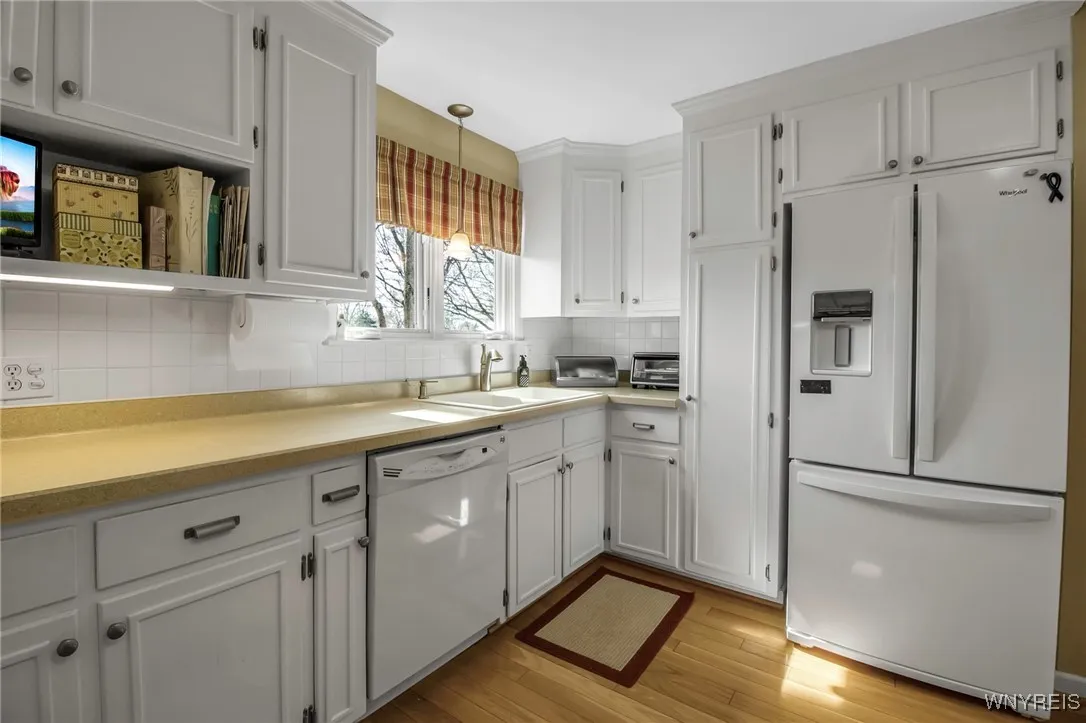 Applianced Kit w/HW flrs