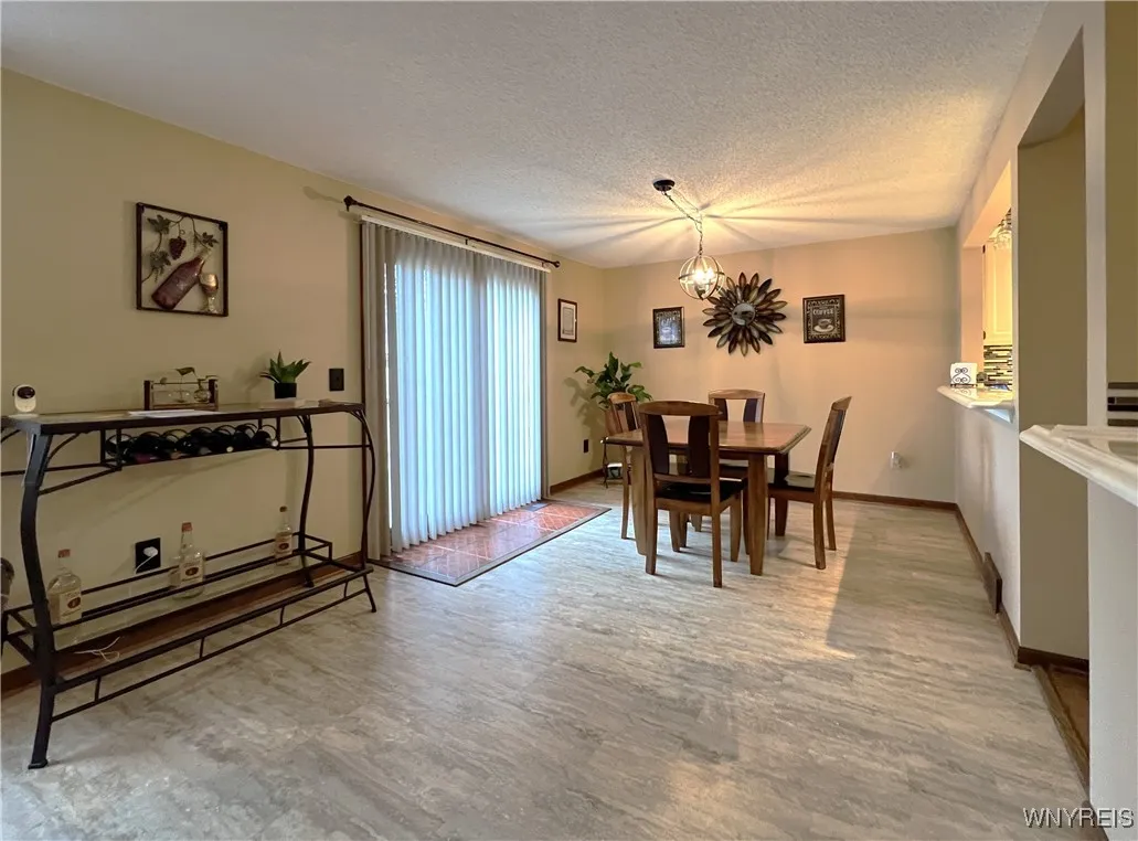 33 Northwood Drive, Lancaster, New York 14043, Lancaster, New York 14043, 2 Bedrooms Bedrooms, 7 Rooms Rooms,1 BathroomBathrooms,Residential,Closed,33 Northwood Drive, Lancaster, New York 14043,0,B1596268
