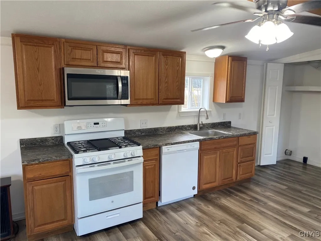 1060 State Route 69, Amboy, New York 13493, Amboy, New York 13493, 3 Bedrooms Bedrooms, 5 Rooms Rooms,2 BathroomsBathrooms,Residential,For Sale,1060 State Route 69, Amboy, New York 13493,S1596315