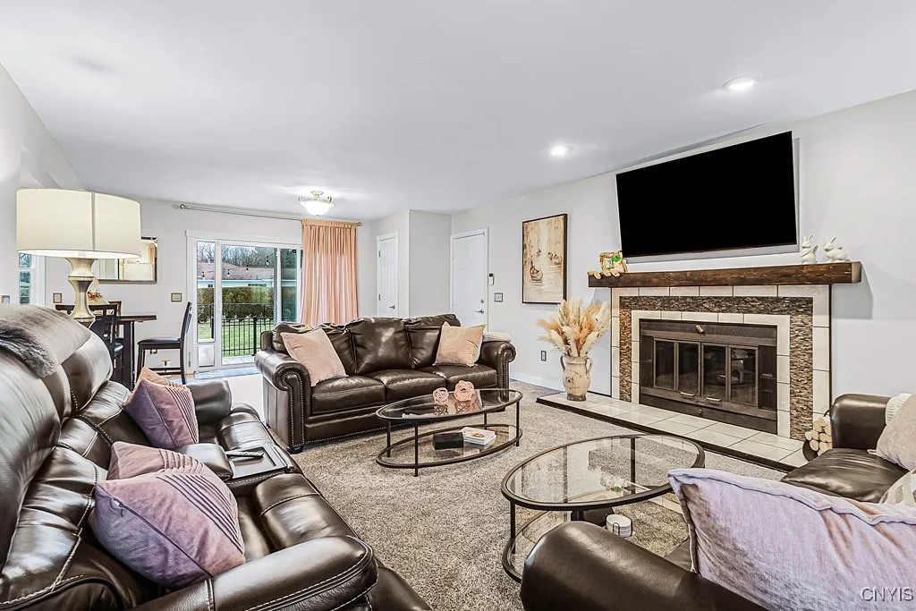 4 Virginia Lane, New Hartford, New York 13413, New Hartford, New York 13413, 4 Bedrooms Bedrooms, 10 Rooms Rooms,2 BathroomsBathrooms,Residential,Closed,4 Virginia Lane, New Hartford, New York 13413,0,S1595509