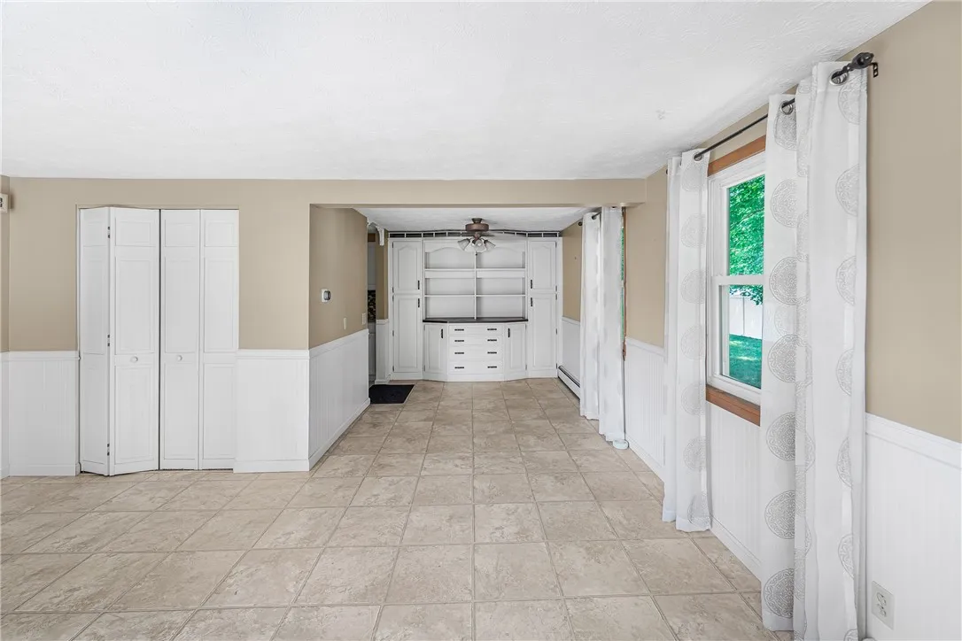 21 Algonquin Drive, Big Flats, New York 14845, Big Flats, New York 14845, 3 Bedrooms Bedrooms, 9 Rooms Rooms,1 BathroomBathrooms,Residential,For Sale,21 Algonquin Drive, Big Flats, New York 14845,R1596274
