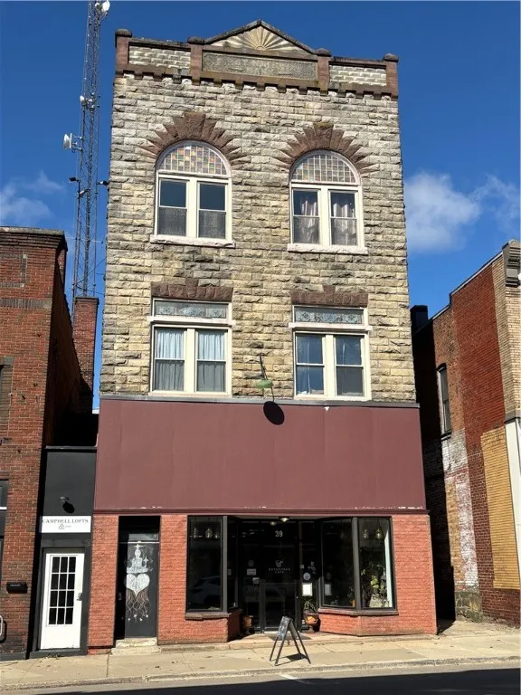 39 North Fraley Street, Kane-borough, Pennsylvania, Kane Boro, Pennsylvania 16735, 7 Bedrooms Bedrooms, ,4 BathroomsBathrooms,Residential,For Sale,39 North Fraley Street, Kane-borough, Pennsylvania,R1592689