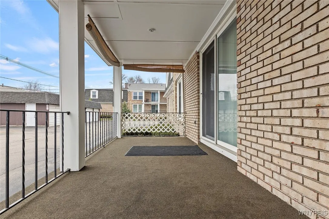 75 Henel Avenue 2, Amherst, New York 14226, Amherst, New York 14226, 2 Bedrooms Bedrooms, 7 Rooms Rooms,2 BathroomsBathrooms,Residential,Closed,75 Henel Avenue 2, Amherst, New York 14226,B1595345