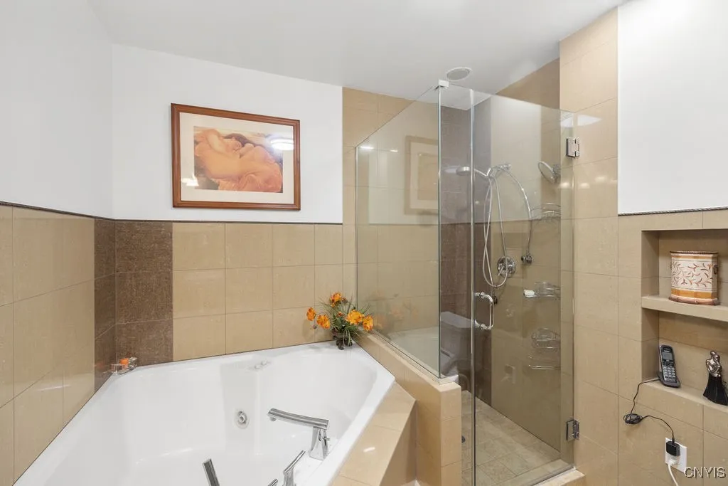 429 North Franklin Street 110, Syracuse, New York, Syracuse, New York 13204, 2 Bedrooms Bedrooms, 5 Rooms Rooms,2 BathroomsBathrooms,Residential,Closed,429 North Franklin Street 110, Syracuse, New York ,0,S1596007