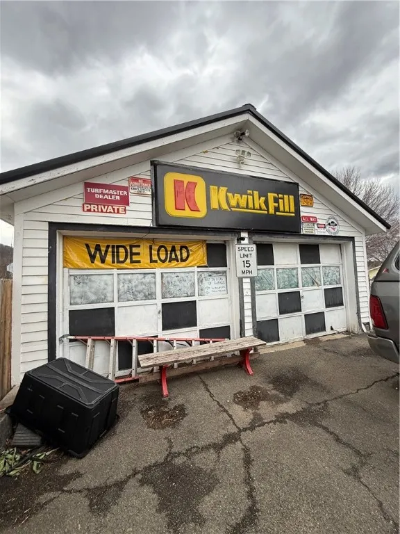 2 car garage