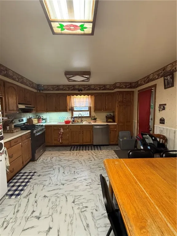 39 Steuben Street, Addison, New York 14801, Addison, New York 14801, 4 Bedrooms Bedrooms, 8 Rooms Rooms,2 BathroomsBathrooms,Residential,For Sale,39 Steuben Street, Addison, New York 14801,R1596480