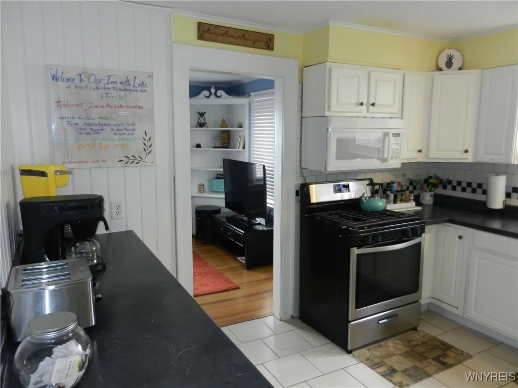 4904 Lakeshore Road, Hamburg, New York 14075, Hamburg, New York 14075, ,Commercial Sale,For Sale,4904 Lakeshore Road, Hamburg, New York 14075,B1596419