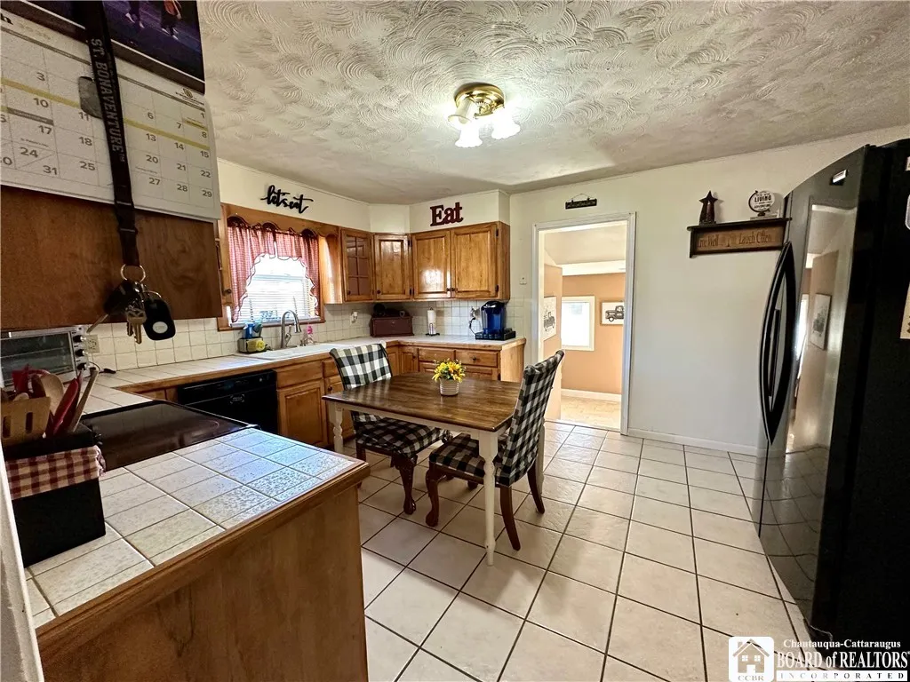 48 Olean Street, Bolivar, New York 14715, Bolivar, New York 14715, 3 Bedrooms Bedrooms, 10 Rooms Rooms,1 BathroomBathrooms,Residential,Closed,48 Olean Street, Bolivar, New York 14715,0,R1593987