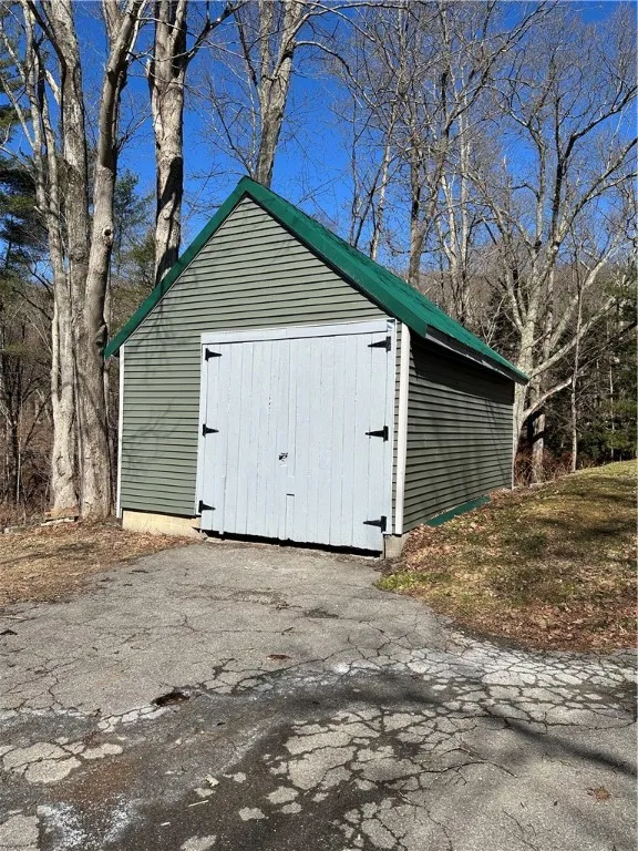 5187 State Highway 23, Norwich-town, New York 1381, Norwich, New York 13815, 3 Bedrooms Bedrooms, 9 Rooms Rooms,2 BathroomsBathrooms,Residential,For Sale,5187 State Highway 23, Norwich-town, New York 1381,R1596416