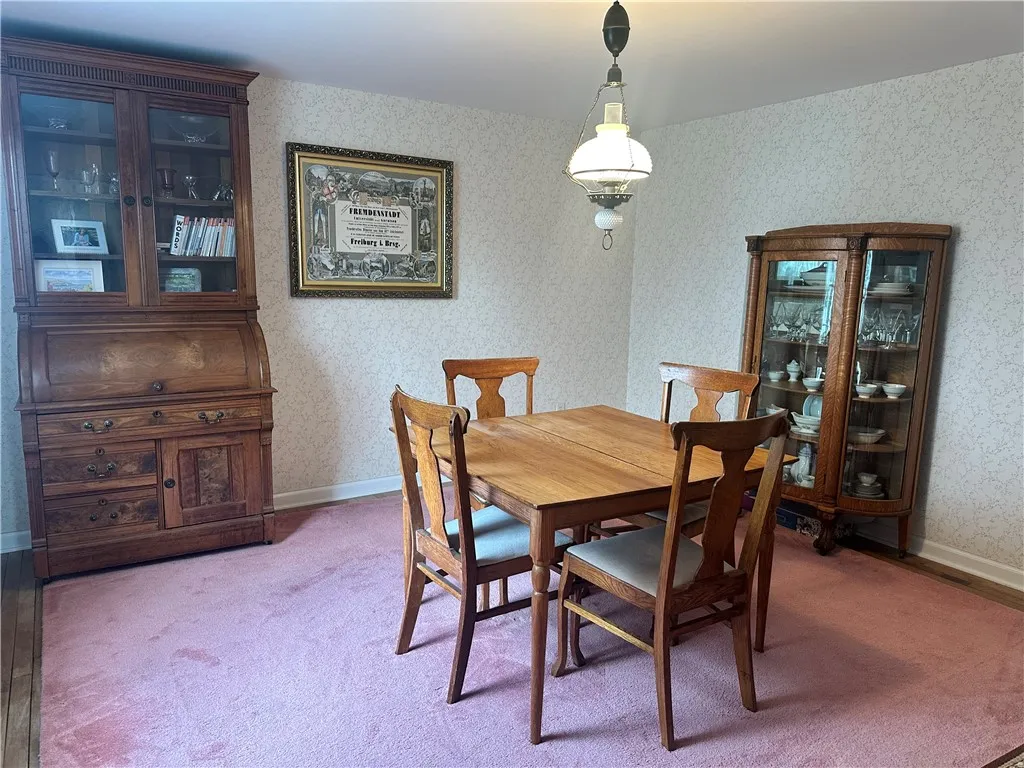 7 Jeffrey Heights, Greene, New York 13778, Greene, New York 13778, 4 Bedrooms Bedrooms, 12 Rooms Rooms,1 BathroomBathrooms,Residential,Closed,7 Jeffrey Heights, Greene, New York 13778,0,R1596412