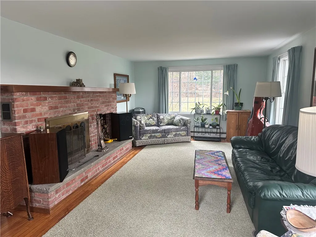 7 Jeffrey Heights, Greene, New York 13778, Greene, New York 13778, 4 Bedrooms Bedrooms, 12 Rooms Rooms,1 BathroomBathrooms,Residential,Closed,7 Jeffrey Heights, Greene, New York 13778,0,R1596412