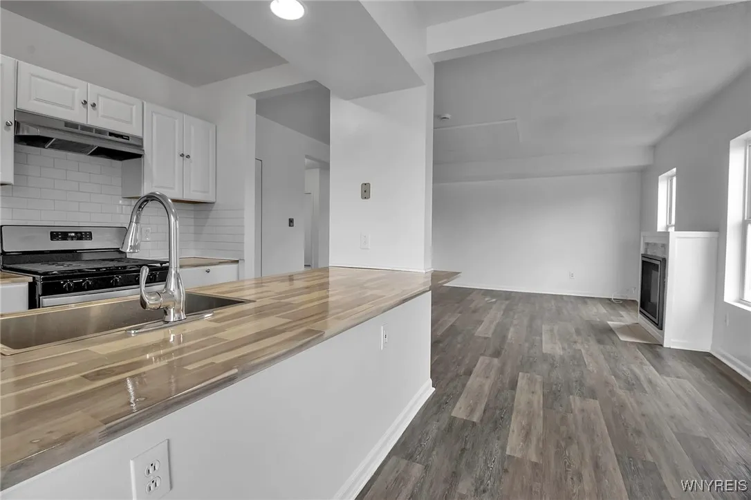 1608 Sweet Home Road 2, Amherst, New York 14228, Amherst, New York 14228, 2 Bedrooms Bedrooms, 5 Rooms Rooms,1 BathroomBathrooms,Residential Lease,Closed,1608 Sweet Home Road 2, Amherst, New York 14228,0,B1596379