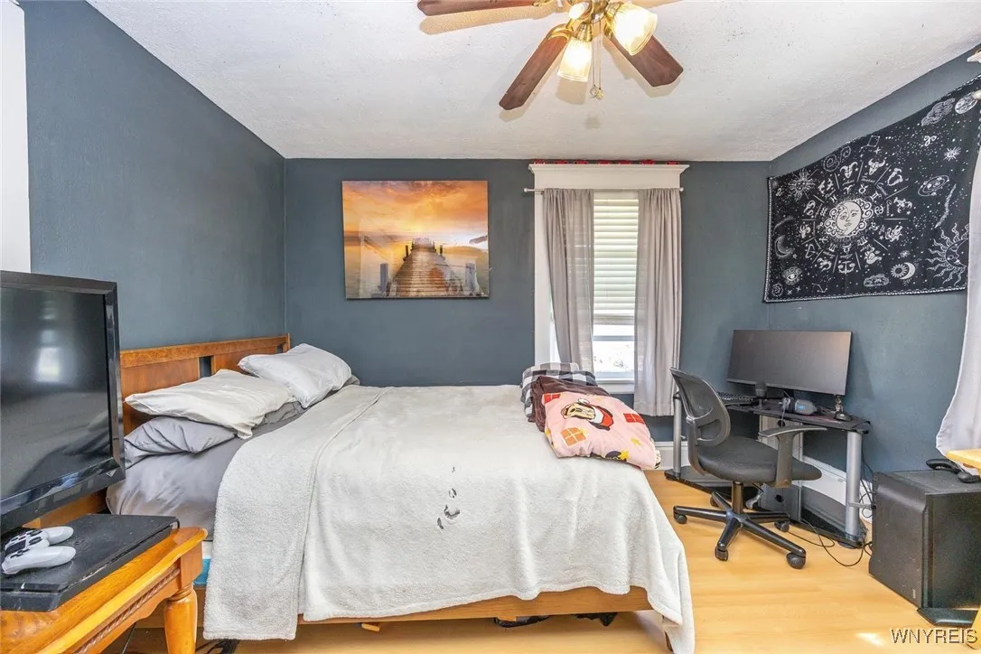 Second bedroom