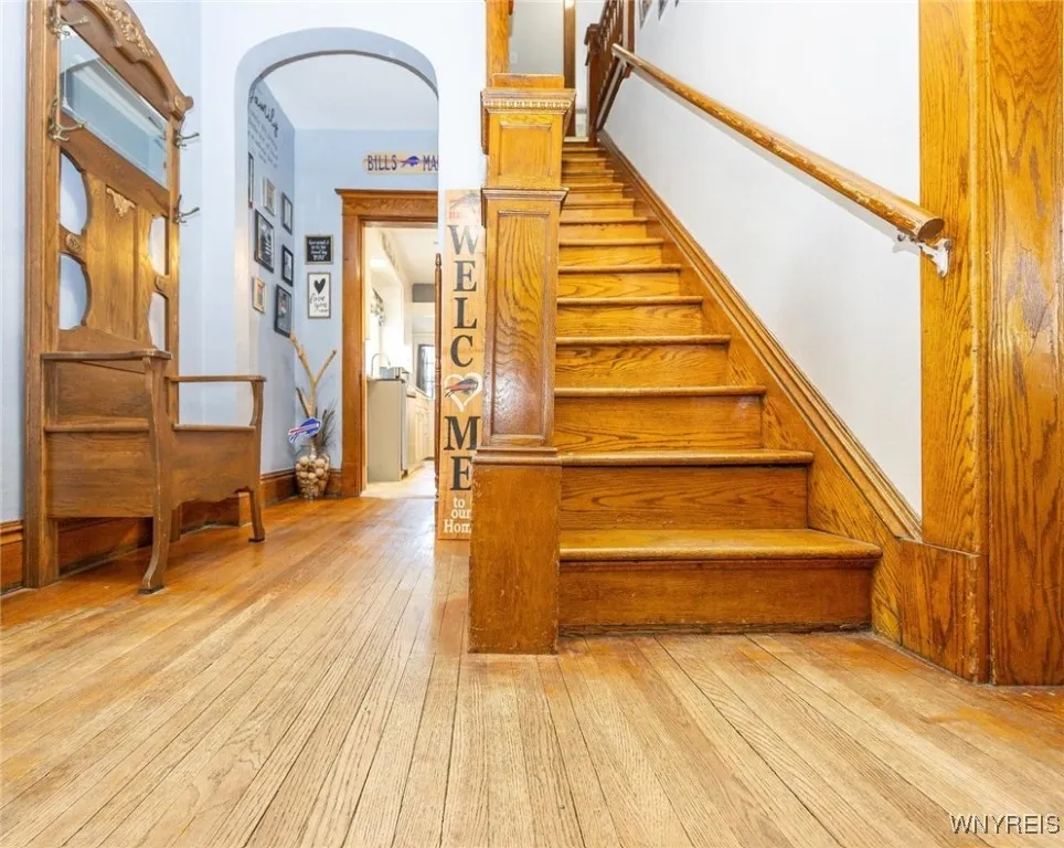Foyer/Entry way