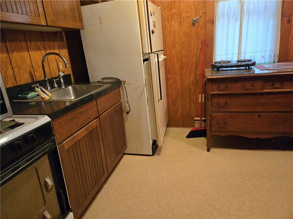 476 Musson Erwin Road, Butternuts, New York 13843, Butternuts, New York 13843, 2 Bedrooms Bedrooms, 5 Rooms Rooms,1 BathroomBathrooms,Residential,For Sale,476 Musson Erwin Road, Butternuts, New York 13843,R1596234