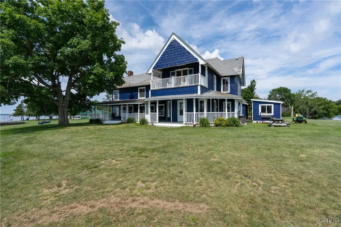 3192 Carleton Island Rd 1, Cape Vincent, New York, Cape Vincent, New York 13618, 8 Bedrooms Bedrooms, 13 Rooms Rooms,5 BathroomsBathrooms,Residential,For Sale,3192 Carleton Island Rd 1, Cape Vincent, New York ,S1596158