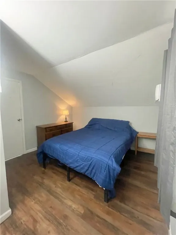 2nd floor bedroom