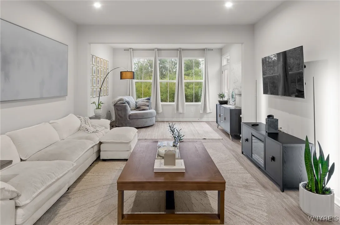 177 Sandstone Circle, Grand Island, New York 14072, Grand Island, New York 14072, 3 Bedrooms Bedrooms, 7 Rooms Rooms,3 BathroomsBathrooms,Residential,Closed,177 Sandstone Circle, Grand Island, New York 14072,0,B1596611