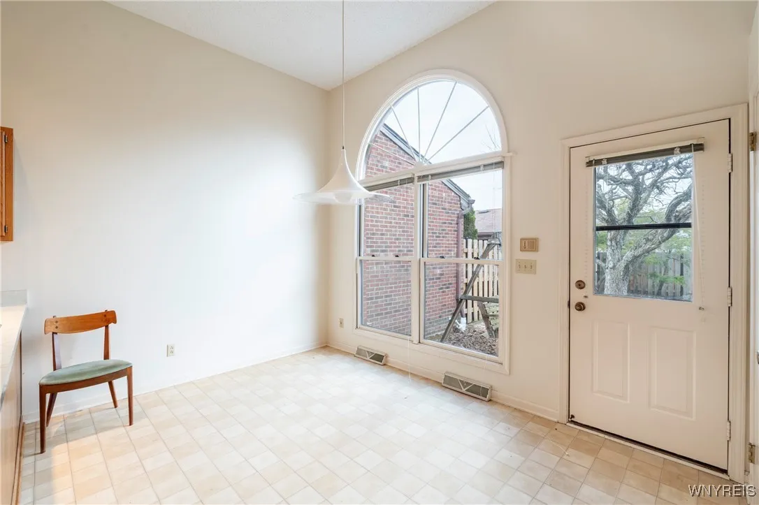 152 Wedgewood Drive, Amherst, New York 14221, Amherst, New York 14221, 3 Bedrooms Bedrooms, 6 Rooms Rooms,2 BathroomsBathrooms,Residential,Closed,152 Wedgewood Drive, Amherst, New York 14221,0,B1596729