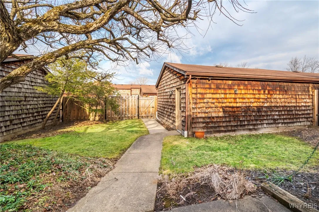 152 Wedgewood Drive, Amherst, New York 14221, Amherst, New York 14221, 3 Bedrooms Bedrooms, 6 Rooms Rooms,2 BathroomsBathrooms,Residential,Closed,152 Wedgewood Drive, Amherst, New York 14221,0,B1596729