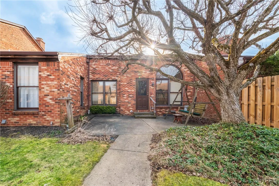 152 Wedgewood Drive, Amherst, New York 14221, Amherst, New York 14221, 3 Bedrooms Bedrooms, 6 Rooms Rooms,2 BathroomsBathrooms,Residential,Closed,152 Wedgewood Drive, Amherst, New York 14221,0,B1596729