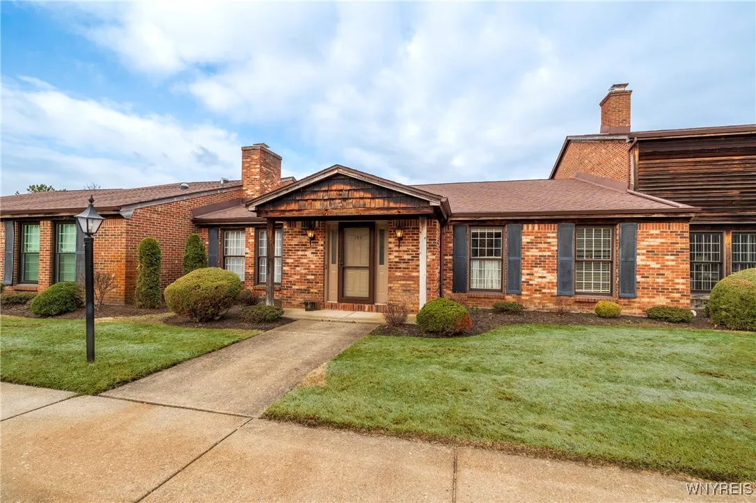152 Wedgewood Drive, Amherst, New York 14221, Amherst, New York 14221, 3 Bedrooms Bedrooms, 6 Rooms Rooms,2 BathroomsBathrooms,Residential,Closed,152 Wedgewood Drive, Amherst, New York 14221,0,B1596729