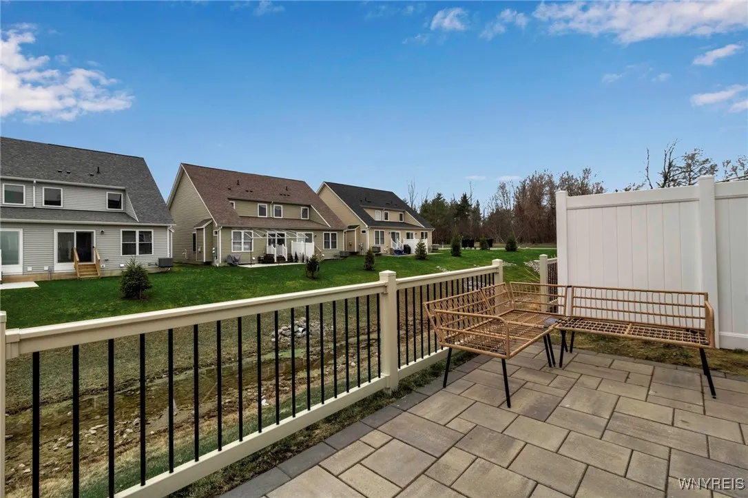 602 Carriage Lane, West Seneca, New York 14224, West Seneca, New York 14224, 2 Bedrooms Bedrooms, 9 Rooms Rooms,2 BathroomsBathrooms,Residential,Closed,602 Carriage Lane, West Seneca, New York 14224,0,B1596547
