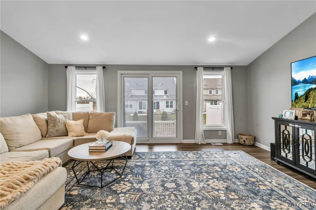 602 Carriage Lane, West Seneca, New York 14224, West Seneca, New York 14224, 2 Bedrooms Bedrooms, 9 Rooms Rooms,2 BathroomsBathrooms,Residential,Closed,602 Carriage Lane, West Seneca, New York 14224,0,B1596547