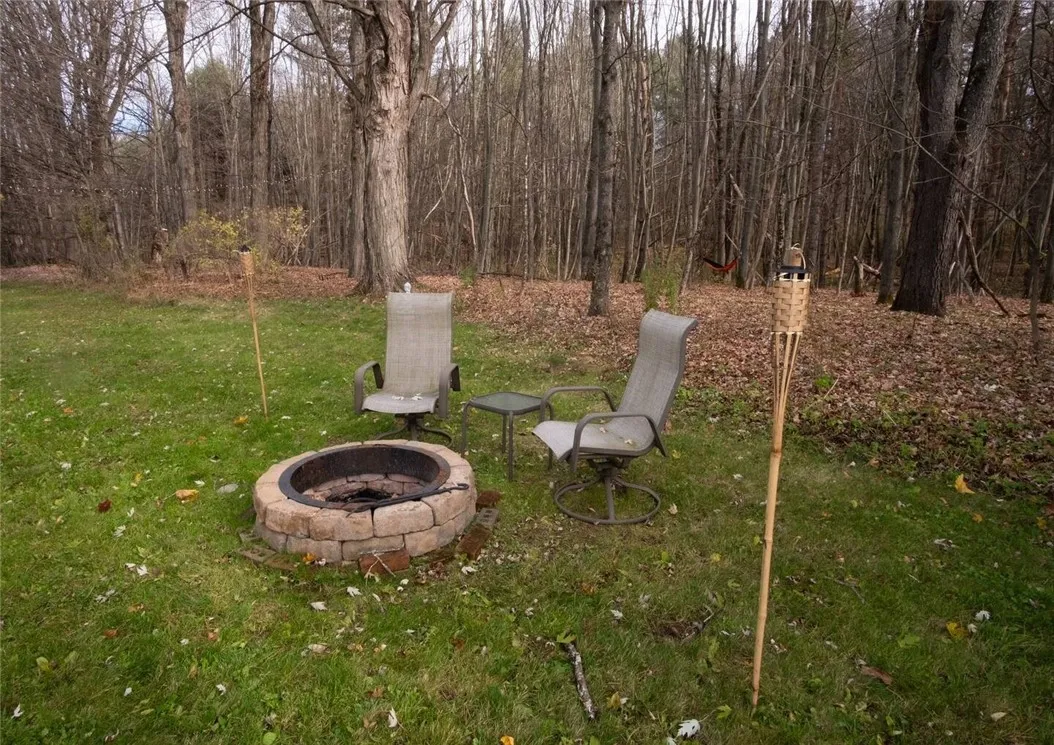 Backyard/ firepit
