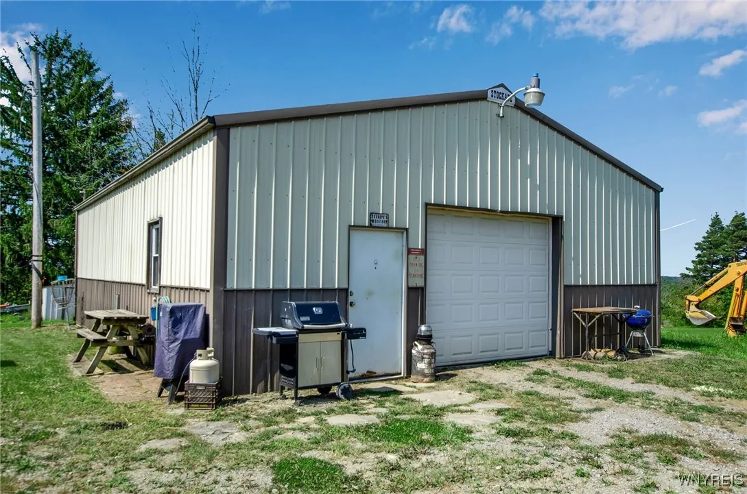 3211 Centerline Road, Orangeville, New York 14167, Orangeville, New York 14167, 3 Bedrooms Bedrooms, 9 Rooms Rooms,2 BathroomsBathrooms,Residential,Closed,3211 Centerline Road, Orangeville, New York 14167,0,B1596571