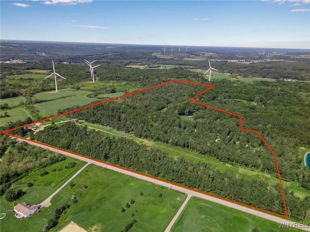 3211 Centerline Road, Orangeville, New York 14167, Orangeville, New York 14167, 3 Bedrooms Bedrooms, 9 Rooms Rooms,2 BathroomsBathrooms,Residential,Closed,3211 Centerline Road, Orangeville, New York 14167,0,B1596571