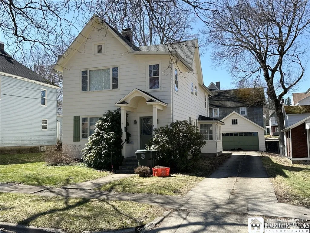 30 Catlin Avenue, Jamestown, New York 14701, Jamestown, New York 14701, 4 Bedrooms Bedrooms, ,2 BathroomsBathrooms,Residential,Closed,30 Catlin Avenue, Jamestown, New York 14701,R1596532