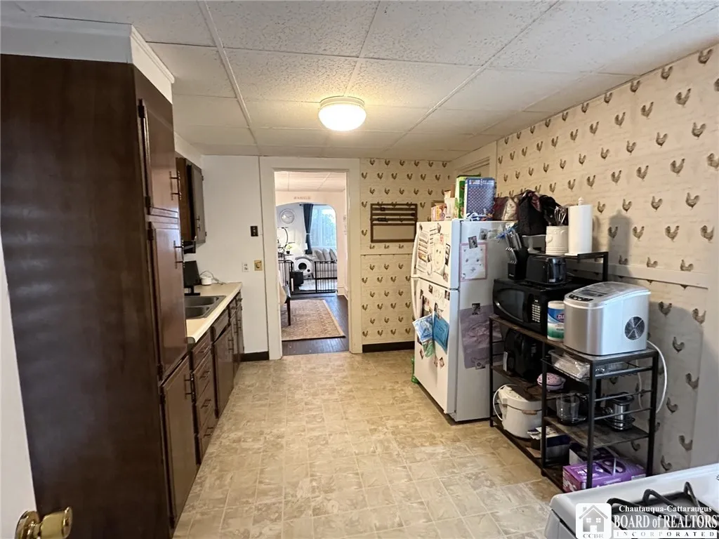 30 Catlin Avenue, Jamestown, New York 14701, Jamestown, New York 14701, 4 Bedrooms Bedrooms, ,2 BathroomsBathrooms,Residential,Closed,30 Catlin Avenue, Jamestown, New York 14701,R1596532