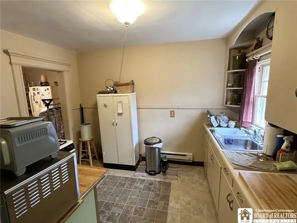 30 Catlin Avenue, Jamestown, New York 14701, Jamestown, New York 14701, 4 Bedrooms Bedrooms, ,2 BathroomsBathrooms,Residential,Closed,30 Catlin Avenue, Jamestown, New York 14701,R1596532