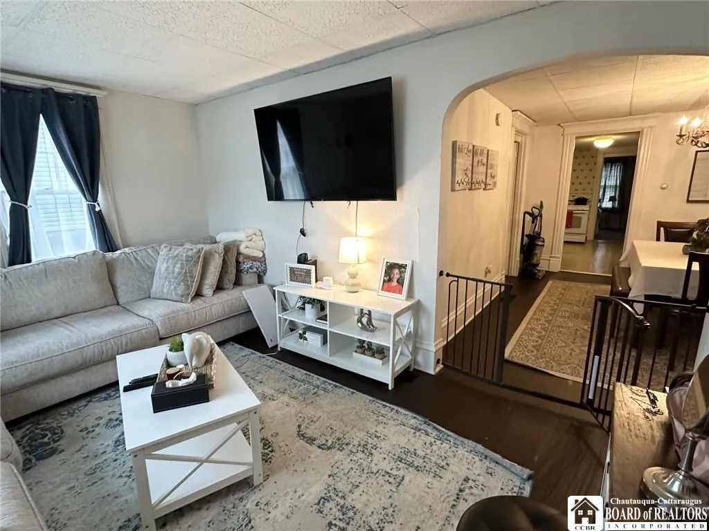 30 Catlin Avenue, Jamestown, New York 14701, Jamestown, New York 14701, 4 Bedrooms Bedrooms, ,2 BathroomsBathrooms,Residential,Closed,30 Catlin Avenue, Jamestown, New York 14701,R1596532