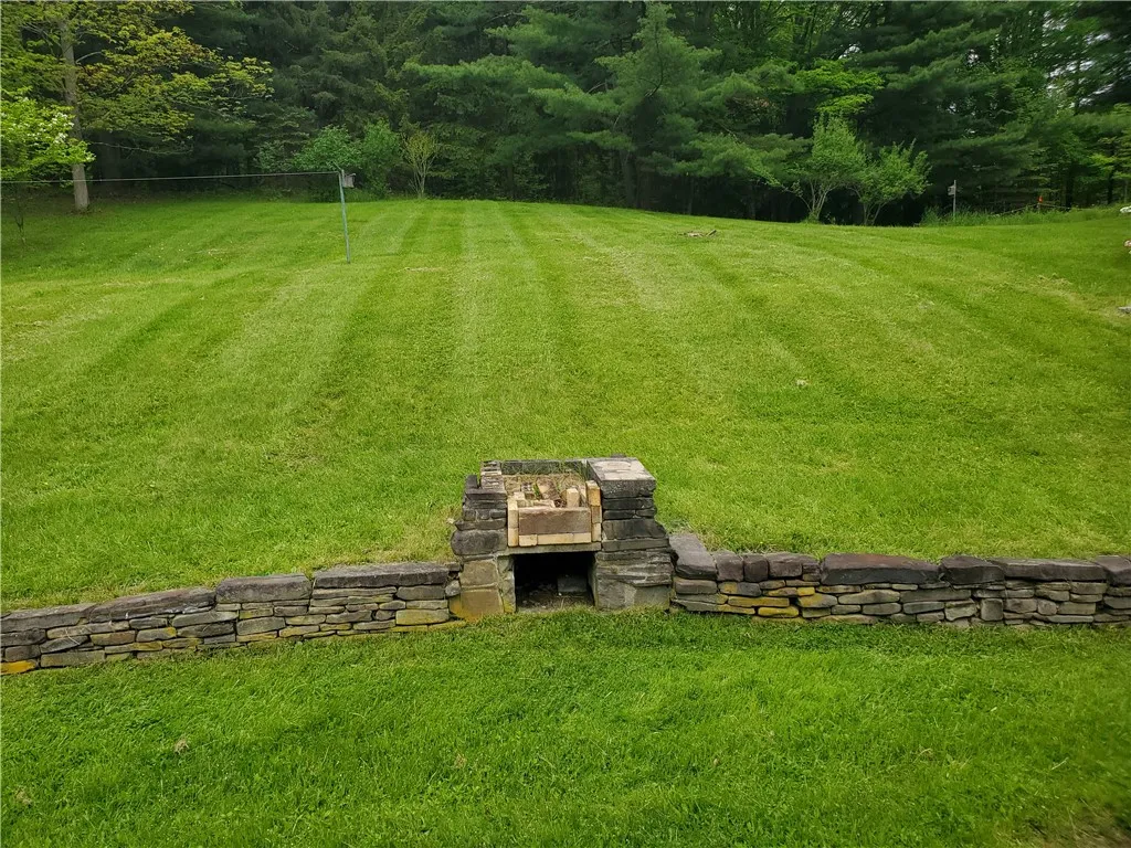 Green and lush yard for entertainment or just relaxing with your favorite libation!