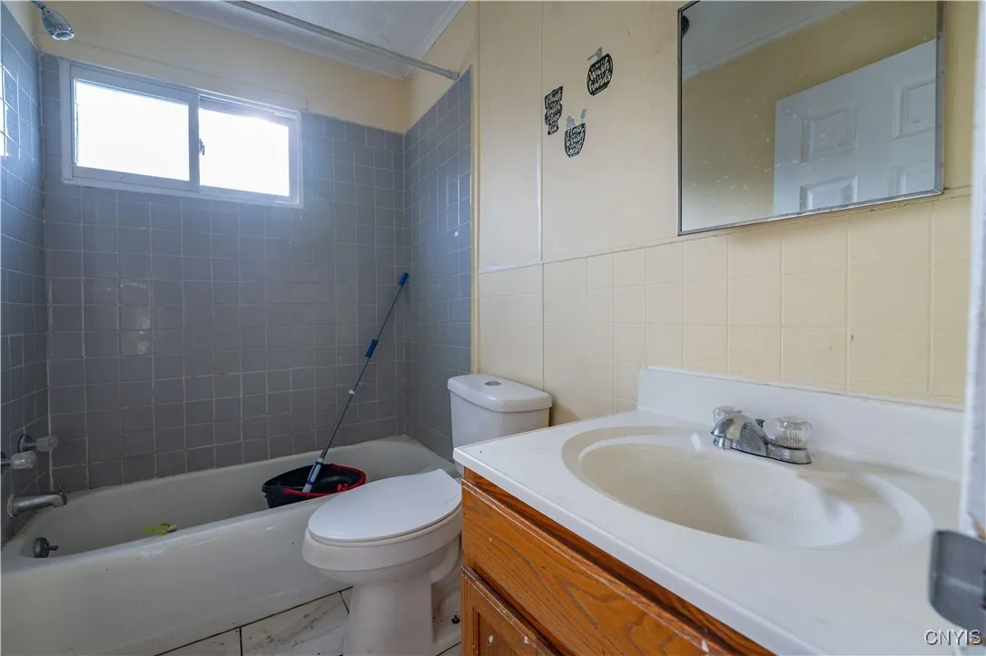 120-122 Bellinger Street, Herkimer, New York 13350, Herkimer, New York 13350, 6 Bedrooms Bedrooms, ,2 BathroomsBathrooms,Residential,Closed,120-122 Bellinger Street, Herkimer, New York 13350,0,S1596938