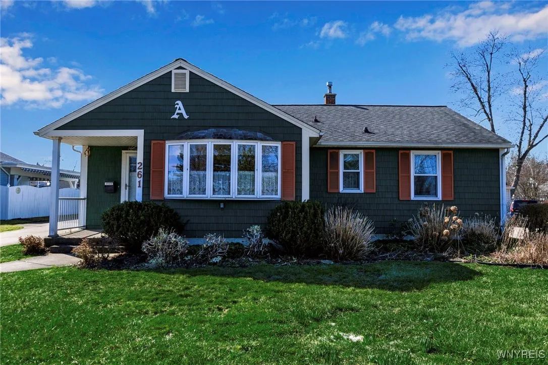 261 Brighton Road, Tonawanda-town, New York 14150, Tonawanda, New York 14150, 3 Bedrooms Bedrooms, 6 Rooms Rooms,1 BathroomBathrooms,Residential,Closed,261 Brighton Road, Tonawanda-town, New York 14150,0,B1597035
