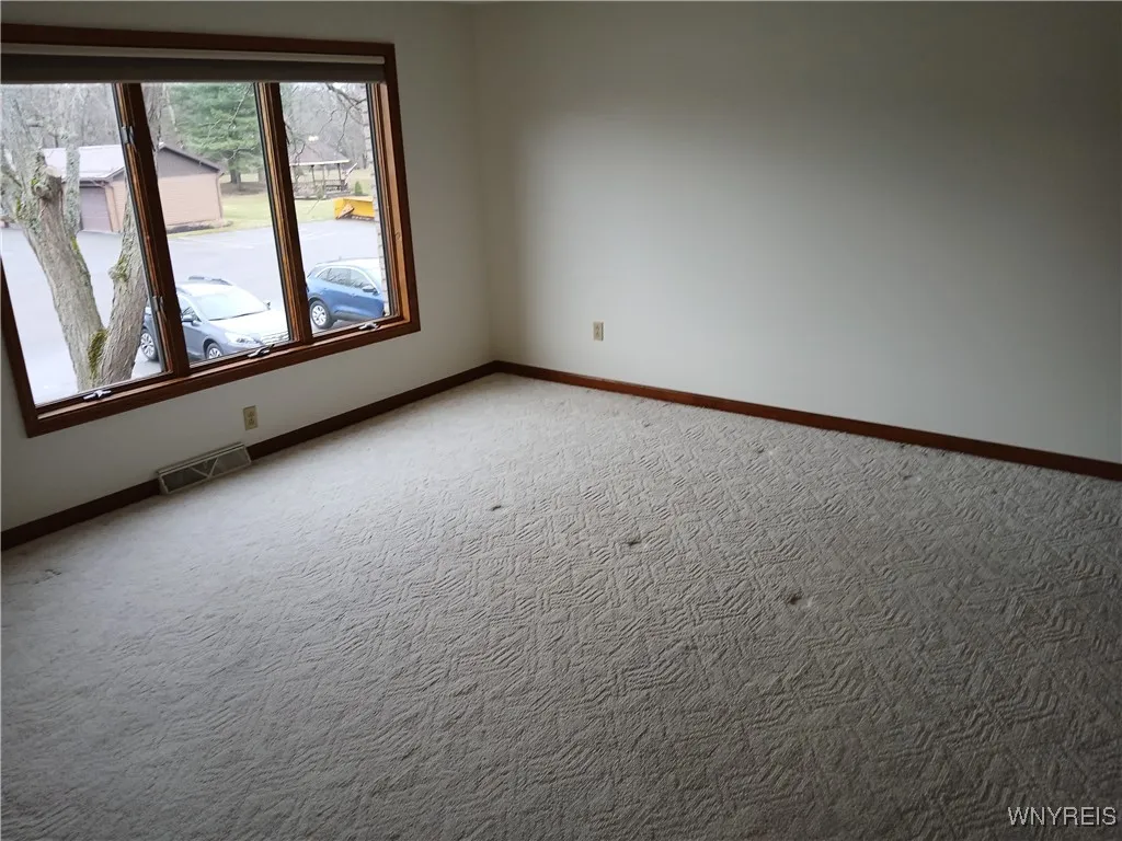 5301 Chestnut Ridge Road G, Orchard Park, New York, Orchard Park, New York 14127, 2 Bedrooms Bedrooms, 5 Rooms Rooms,2 BathroomsBathrooms,Residential,Closed,5301 Chestnut Ridge Road G, Orchard Park, New York,B1596798