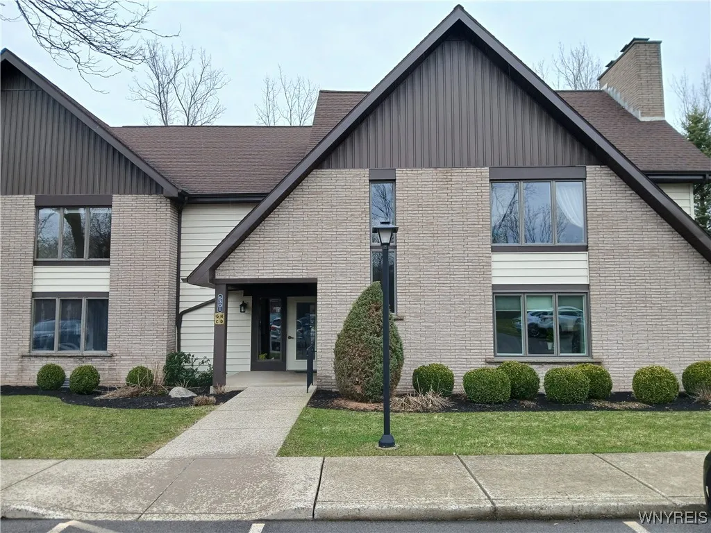5301 Chestnut Ridge Road G, Orchard Park, New York, Orchard Park, New York 14127, 2 Bedrooms Bedrooms, 5 Rooms Rooms,2 BathroomsBathrooms,Residential,Closed,5301 Chestnut Ridge Road G, Orchard Park, New York,B1596798