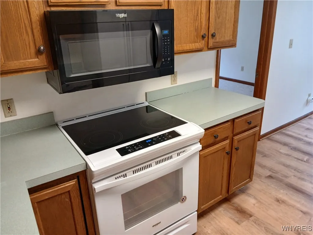 5301 Chestnut Ridge Road G, Orchard Park, New York, Orchard Park, New York 14127, 2 Bedrooms Bedrooms, 5 Rooms Rooms,2 BathroomsBathrooms,Residential,Closed,5301 Chestnut Ridge Road G, Orchard Park, New York,B1596798
