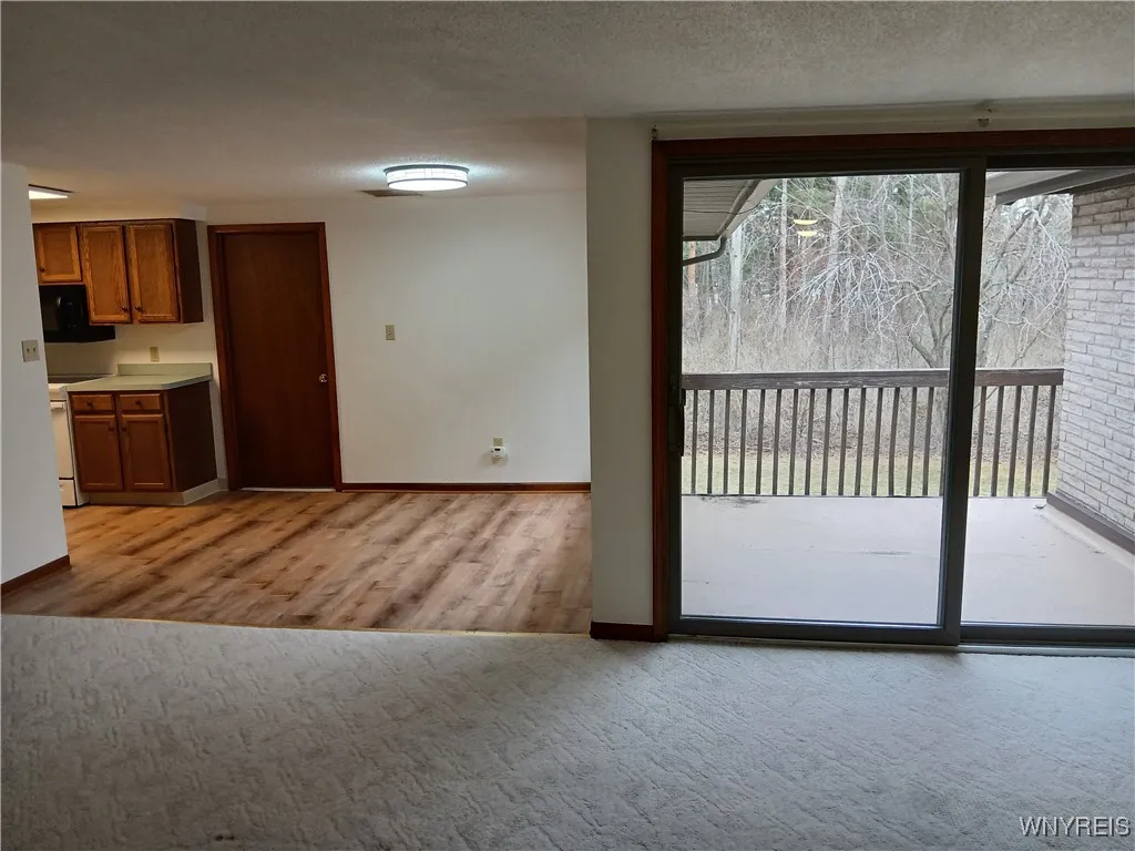 5301 Chestnut Ridge Road G, Orchard Park, New York, Orchard Park, New York 14127, 2 Bedrooms Bedrooms, 5 Rooms Rooms,2 BathroomsBathrooms,Residential,Closed,5301 Chestnut Ridge Road G, Orchard Park, New York,B1596798