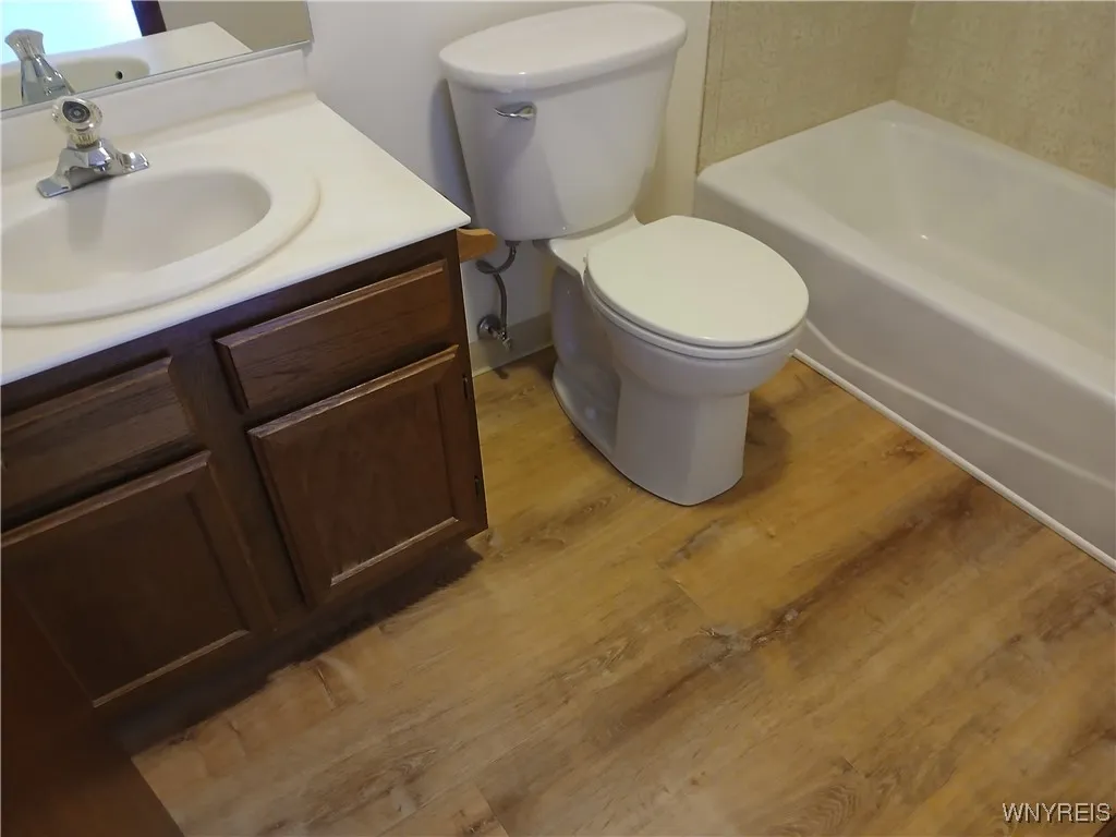 5301 Chestnut Ridge Road G, Orchard Park, New York, Orchard Park, New York 14127, 2 Bedrooms Bedrooms, 5 Rooms Rooms,2 BathroomsBathrooms,Residential,Closed,5301 Chestnut Ridge Road G, Orchard Park, New York,B1596798