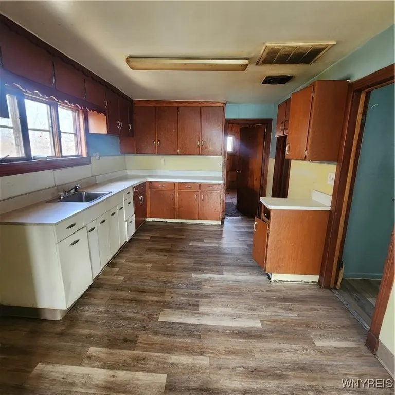 65 Wex Avenue, Buffalo, New York 14211, Buffalo, New York 14211, 5 Bedrooms Bedrooms, ,2 BathroomsBathrooms,Residential,For Sale,65 Wex Avenue, Buffalo, New York 14211,B1597174