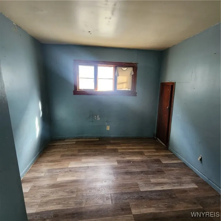 65 Wex Avenue, Buffalo, New York 14211, Buffalo, New York 14211, 5 Bedrooms Bedrooms, ,2 BathroomsBathrooms,Residential,For Sale,65 Wex Avenue, Buffalo, New York 14211,B1597174