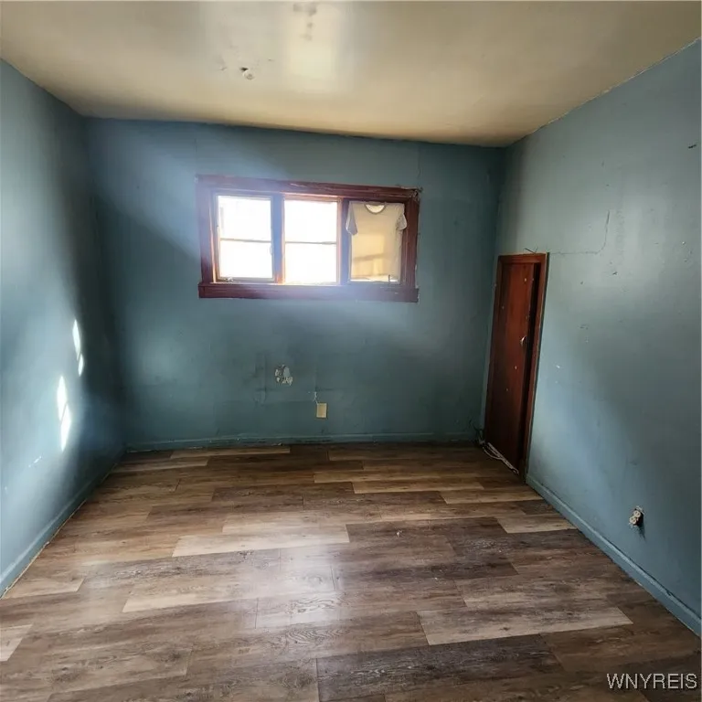 65 Wex Avenue, Buffalo, New York 14211, Buffalo, New York 14211, 5 Bedrooms Bedrooms, ,2 BathroomsBathrooms,Residential,For Sale,65 Wex Avenue, Buffalo, New York 14211,B1597174