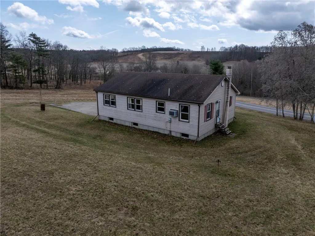 7975 County Route 113, Urbana, New York 14810, Urbana, New York 14810, 3 Bedrooms Bedrooms, 8 Rooms Rooms,1 BathroomBathrooms,Residential,Closed,7975 County Route 113, Urbana, New York 14810,0,R1597220